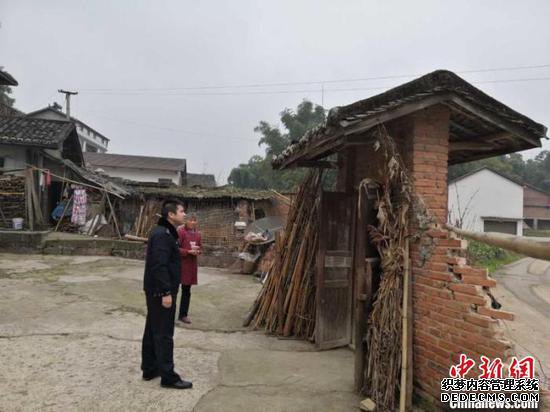 四川富顺4.3级地震:有民房受损 未发现人员伤亡