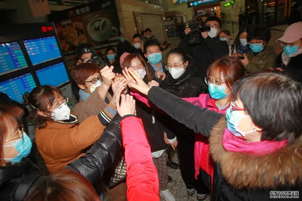 【你有多美】他们在元宵前夕启程